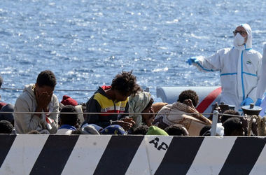 Европейский суд запретил сажать нелегальных мигрантов в тюрьму