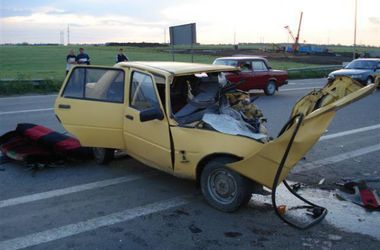 По Украине массово ездят автомобили-убийцы – нардеп