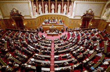 Сенат Франции проголосовал за резолюцию о смягчении санкций против РФ