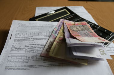 Сколько платят за "коммуналку" соседи и почему в Украине так дорого