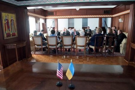 Гройсман в США встретился с членами украинской общины