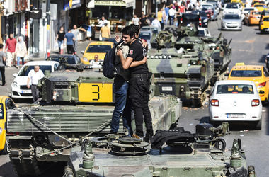 Что и почему произошло в Турции, и каких ждать последствий для Украины и мира