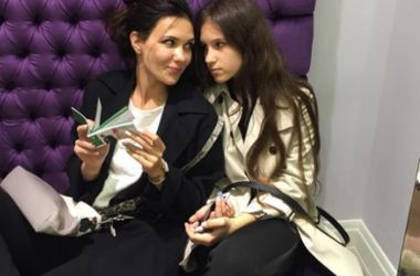 Дочь Екатерины Климовой носит мамины вещи