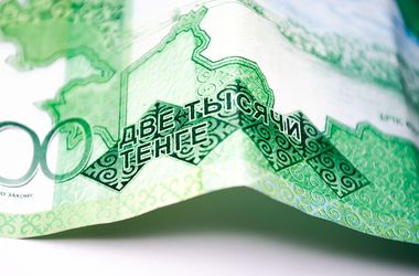 Курс доллара в Казахстане взлетел до весеннего максимума