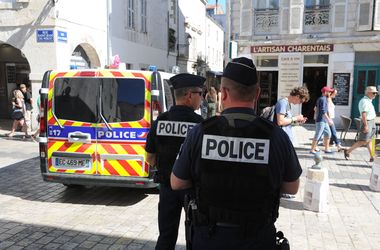 На юге Франции вооруженный мужчина захватил отель