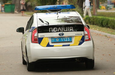 Под Харьковом полицейский насмерть сбил пешехода