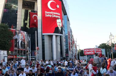 Прокуратура Турции заинтересовалась усомнившимися в реальности переворота