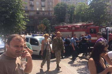 Протестующие перекрыли Крещатик