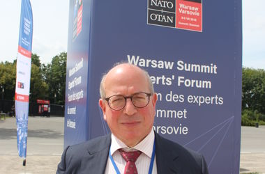 Россия считает политику НАТО направленной на ее изоляцию – британский эксперт