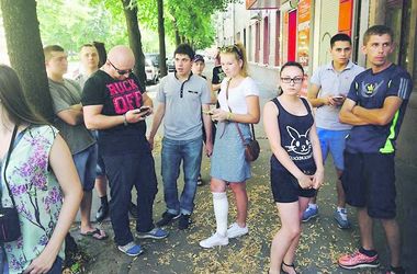 Смертельное ДТП с копами в Харькове: родственники погибших устроили пикет