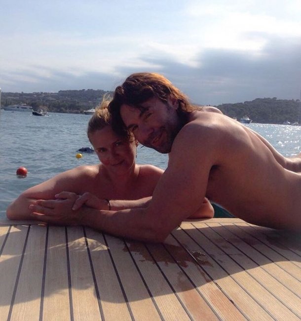 Андрей Малахов с женой отдохнул на нудистском пляже (фото)