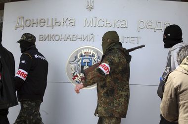 В Донецке боевики подвозят крупнокалиберные боеприпасы
