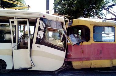 В Харькове водителю трамвая дали 4 года за таран