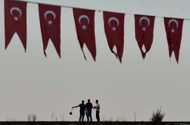 В Стамбул стянули спецназ – СМИ