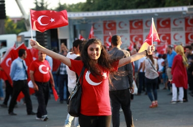 В Турции начали работу над новой конституцией