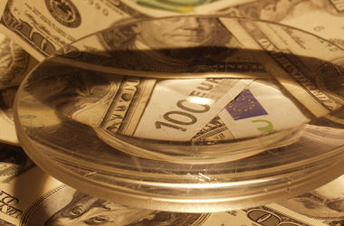 В Украине растет курс доллара