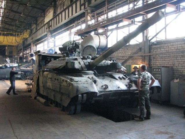 Завод им. Малышева: секреты и наследие танкового гиганта (фото)