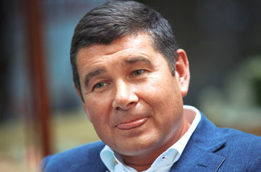 Антикоррупционная прокуратура делает все, чтобы объявить Онищенко в международный розыск – Луценко
