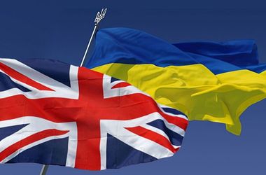 Главы МИД Украины и Британии обсудили провокации России в Крыму