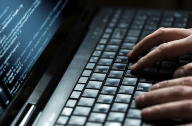 Хакеры уже взломали базу электронных деклараций – нардеп