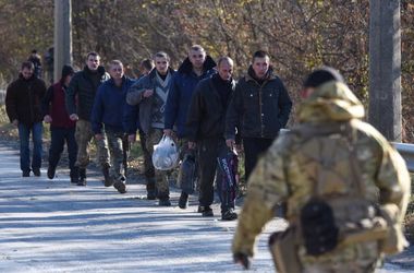 Из 107 заложников боевиков 64 являются военными, – Геращенко