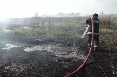 Под Киевом потушили торфяной пожар