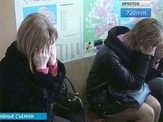 Подрывник, наркобарон, проститутка: кем подрабатывают учителя в РФ – 7 примеров для Медведева (видео)