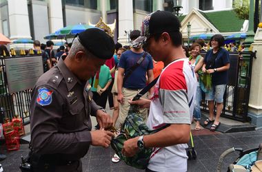 Полиция Таиланда обезвредила еще пять взрывных устройств