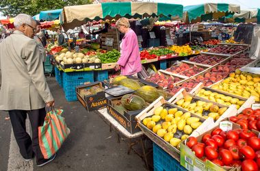 Россиян стали кормить дорогими и некачественными овощами – Morgan Stanley