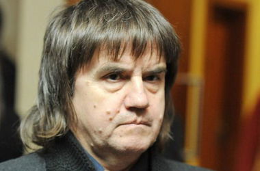Лещенко заявлениями про Иванющенко отводит внимание от скандала с квартирой – Карасев
