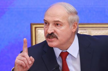 Лукашенко велел белорусам не жрать и ходить вокруг дома