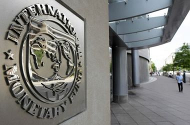 НБУ ждет от МВФ 2,3 млрд долларов до конца года