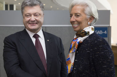 Порошенко и Лагард договорились о приезде миссии МВФ в Украину осенью