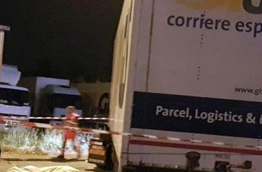 В Италии грузовик влетел в толпу демонстрантов