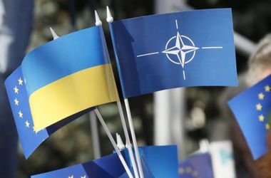В НАТО заявили о готовности усилить поддержку Украины против агрессии РФ