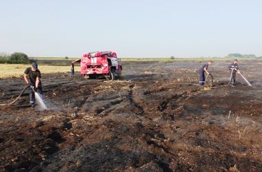 В Полтавской области горит 20 га торфяников